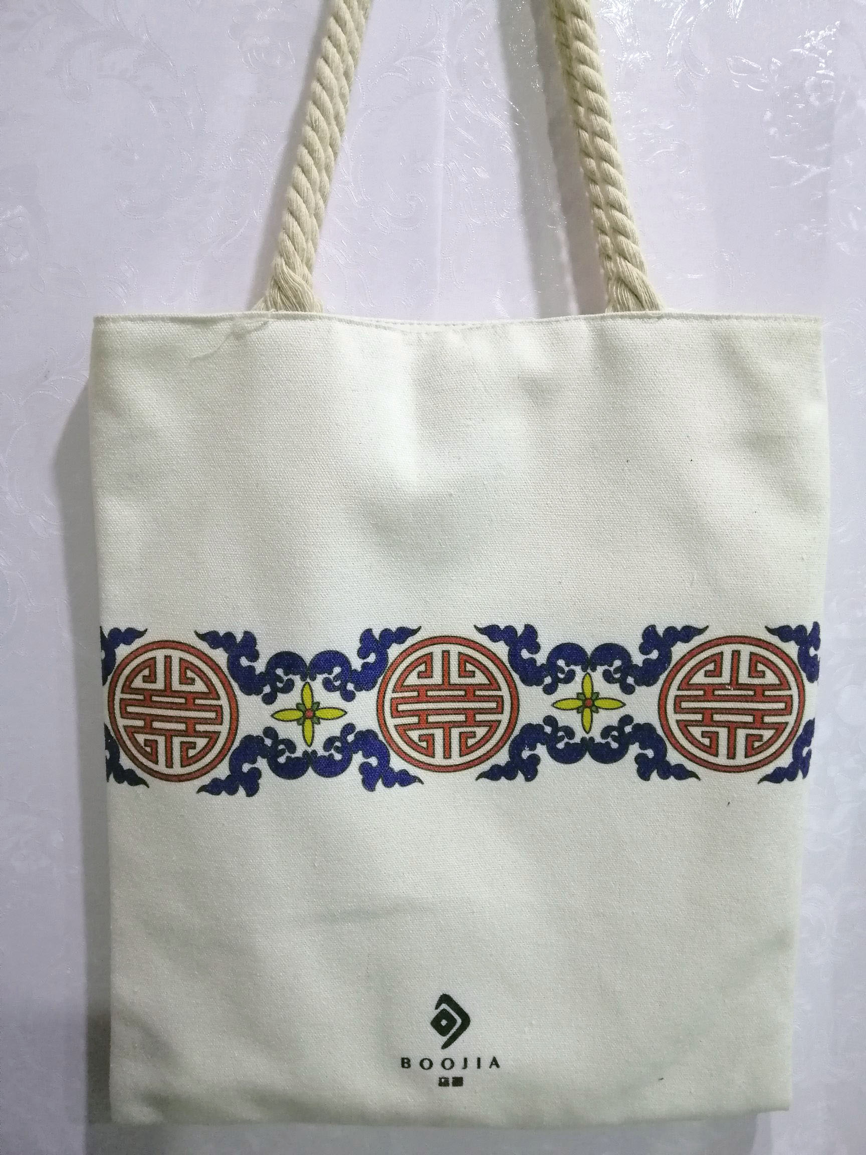 帆布的优缺点: